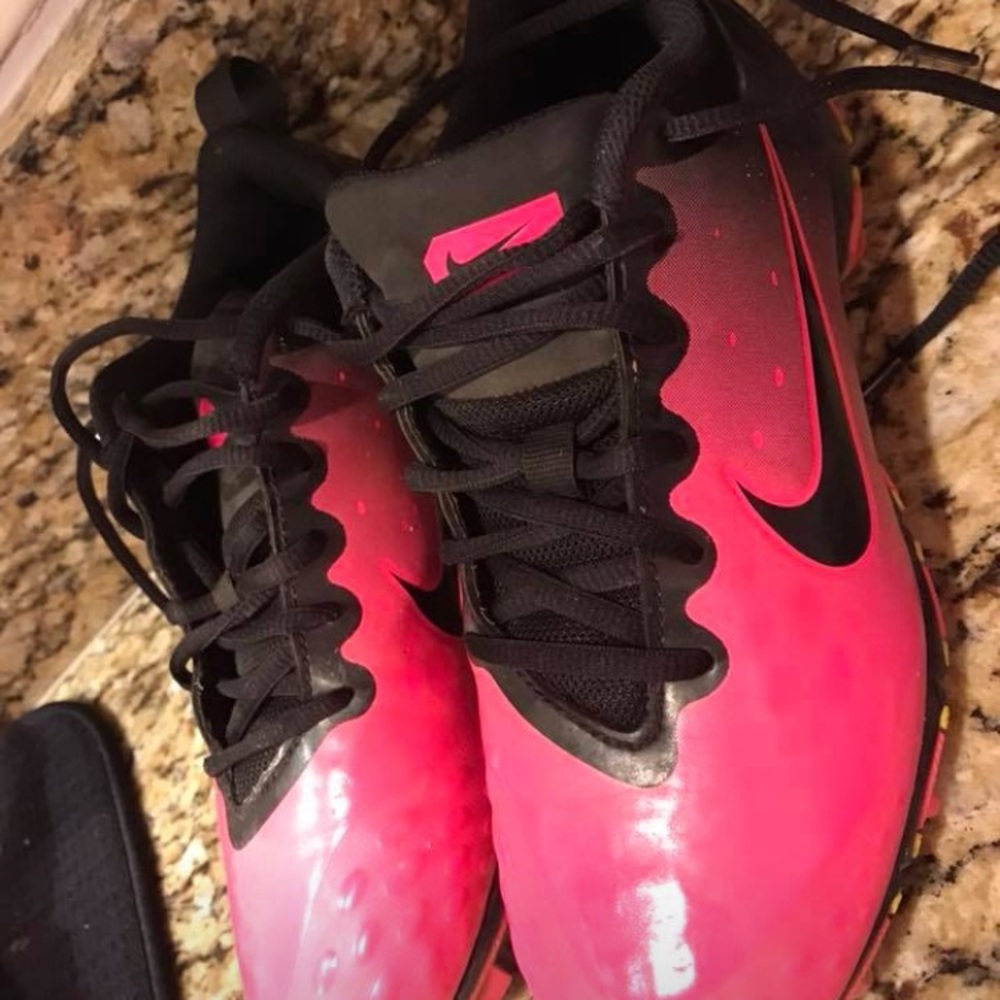 Women’s Nike Softball Cleats Size 6